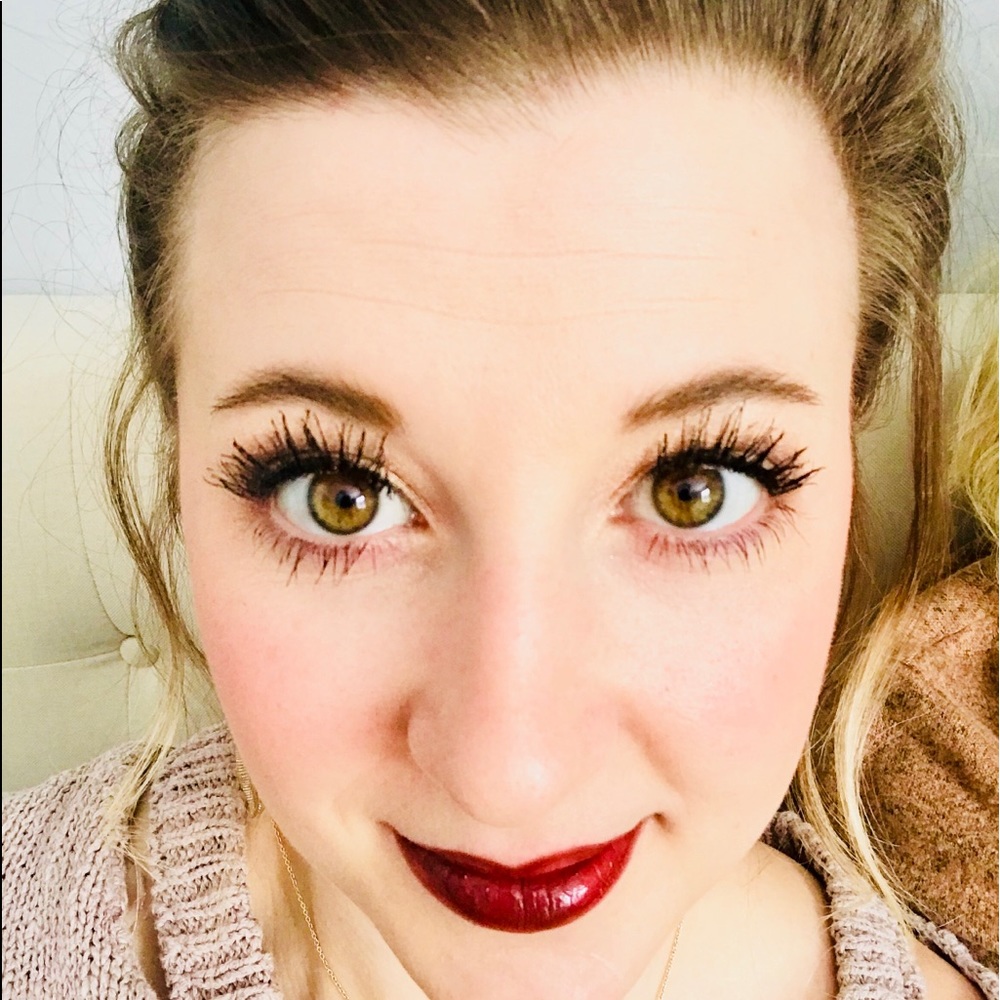 Meet your Posher, Hannah
